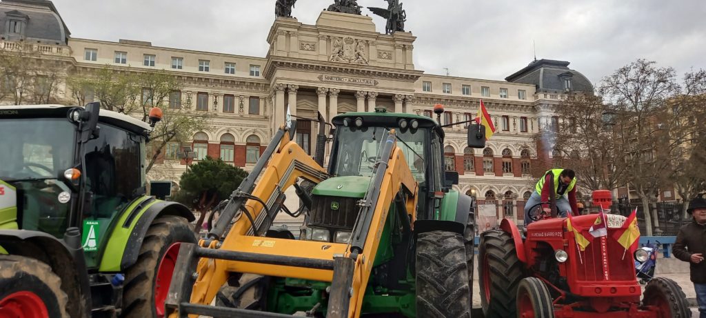 Asaja Coag Y Upa Anuncian Una Tractorada Por El Centro De Madrid El